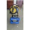 Image 2 : 4 Gallon Power Fist Air Compressor with Retracting Air Hose 