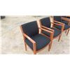 Image 2 : 5 Arm Chairs / Waiting Room Chairs 