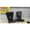 Image 2 : New Pair of Pioneer Rubber Boots Size 10 , Dakota Boots Size 10 1/2 Lightly