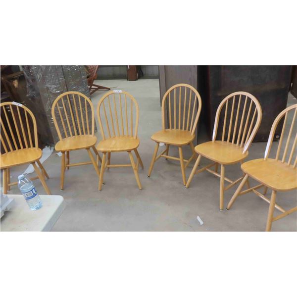 6 Matching Kitchen Chairs 