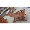 Image 1 : Wood Folding Lounger Chair