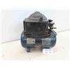 Image 1 : Mastercraft 2 Gallon Air Compressor 1/3HP 
