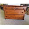 Image 1 : 4 Drawer Dresser 42'' x 22'' x 28'' H 