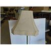 Image 3 : Floor Lamp 56'' Tall with Shade, Marble/Brass Lamp 15'' Diameter Table x 