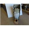 Image 1 : Inflatable Queen Size Bed with Pump and Rolling Case 