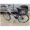 Image 7 : Revolution Gateway Mens 26'' Bike with Kick Stand 