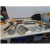 Image 1 : Hand Saws, Circular Saw Blades 7 1/4'' 8 1/4'' 9'' 10'', Hammers, Chisel,
