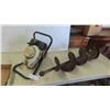 Image 1 : Jiffy Gas Ice Auger 9'' Blade - Not Running from Sitting 