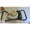 Image 2 : Jiffy Gas Ice Auger 9'' Blade - Not Running from Sitting 