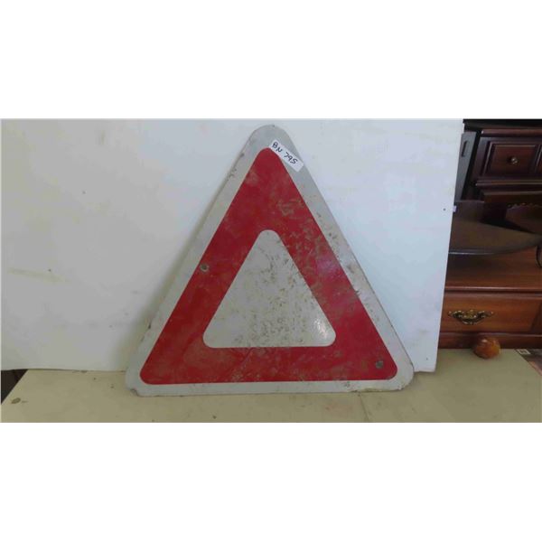 Metal Yield Sign 29'' + Up To 26'' 