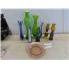 Image 1 : 6 Colourful Art Glass Vases , 2 Small Oil Lamps , 1 Piece Pink Depression