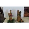 Image 1 : 2 Wood Christmas Displays 22'' 