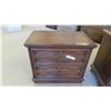 Image 2 : 2 Night Stands / End Tables 21'' x 24'' x 15'' & 24'' x 26'' x 16'' 