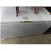 Image 1 : Hot Point Diamond Series Deep Freeze 25'' x 65'' x 27'' 20 Square Feet