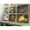 Image 2 : Quantity of Modern/Vintage Earrings 