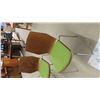 Image 2 : 5 Stacking Funky Chairs 