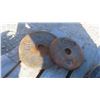 Image 3 : Pallet Lot: Black and Metal Weights 5- 25lbs , 6 Metal, 6 Black 