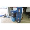 Image 1 : 7 Rubbermaid Totes with Lids 