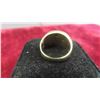 Image 2 : 10kt Gold and Diamond Size 7.5 Ring Total Weight 5.8 Grams 