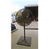 Image 1 : 24'' Fan on a 24'' x 24'' Stand 