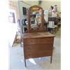 Image 12 : Vintage Dresser with 4 Drawers, Mirror and Wheels 32'' x 18'' x 34