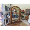 Image 7 : Vintage Dresser with 4 Drawers, Mirror and Wheels 32'' x 18'' x 34