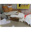 Image 10 : New Rain Gear 3XL , Pants , Box of Disposable White Shirts, Plastic 
