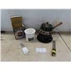 Image 1 : Chocolate and Hot Oil Fondue Pots with Forks 
