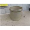 Image 5 : Medalta 4 Gallon Stoneware Crock 