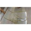 Image 3 : Brass and Glass Tea Wagon 25'' x 26'' x 15'' Plus Handle 