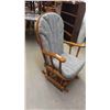 Image 1 : Gliding Rocking Chair 
