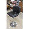 Image 2 : 2 Stools (1) Bar Stool Swivel/Adjustable