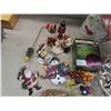 Image 2 : Christmas Decorations: Lights, 22'' Frosty, Light Up House, Plus