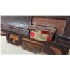 Image 8 : Smoking and Chewing Kit Cabinet with Snuff Dispenser 24'' x