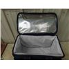 Image 2 : Cooler with Picnic Gear for 4 