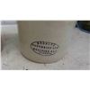 Image 2 : Medalta 1 Gallon Crock, 1 Gallon Crock No Label Has Crack, 
