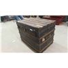 Image 2 : Large Immigrant Trunk 32'' x 43'' x 27'' 