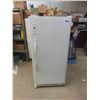 Image 1 : Kenmore Upright Freezer 60'' x 28'' x 28'' 