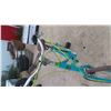 Image 4 : Suede by Liv 7 Speed Pedal Bike 25'' - New Condition Cool Colors 