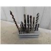 Image 3 : Variety of Drill Bits, 7 1/4'' Circular Saw Blades 