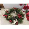 Image 2 : 2 Christmas Wreaths, Evergreen Garland, Candy Cane Decoration