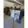 Image 1 : Modern Floor Lamp 