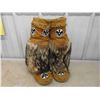 Image 1 : Vintage Outstanding Beaded Hightop Deer Hide Moccasins Wolf Fur