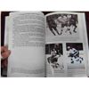Image 8 : Vintage Gordie Howe Autographed Hardcover Book Mr. + Mrs. Hockey 