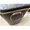 Image 8 : Vintage Hamper 