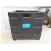 Image 2 : Pack and Roll Collapsing Carrying Case on Wheels 