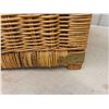 Image 8 : Winker Trunk with Brass Handles and Trim 32'' x 16'' x 16'' 