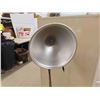 Image 2 : Spotlight on Tri Pod 