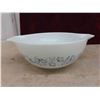 Image 2 : 3 Pyrex Nesting Bowls 