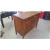 Image 2 : Oak Buffet 38'' x 48'' x 20'' 